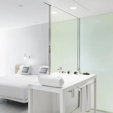 Rec - Adults Only Otel 3*