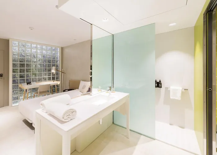 Hotel Rec - Adults Only